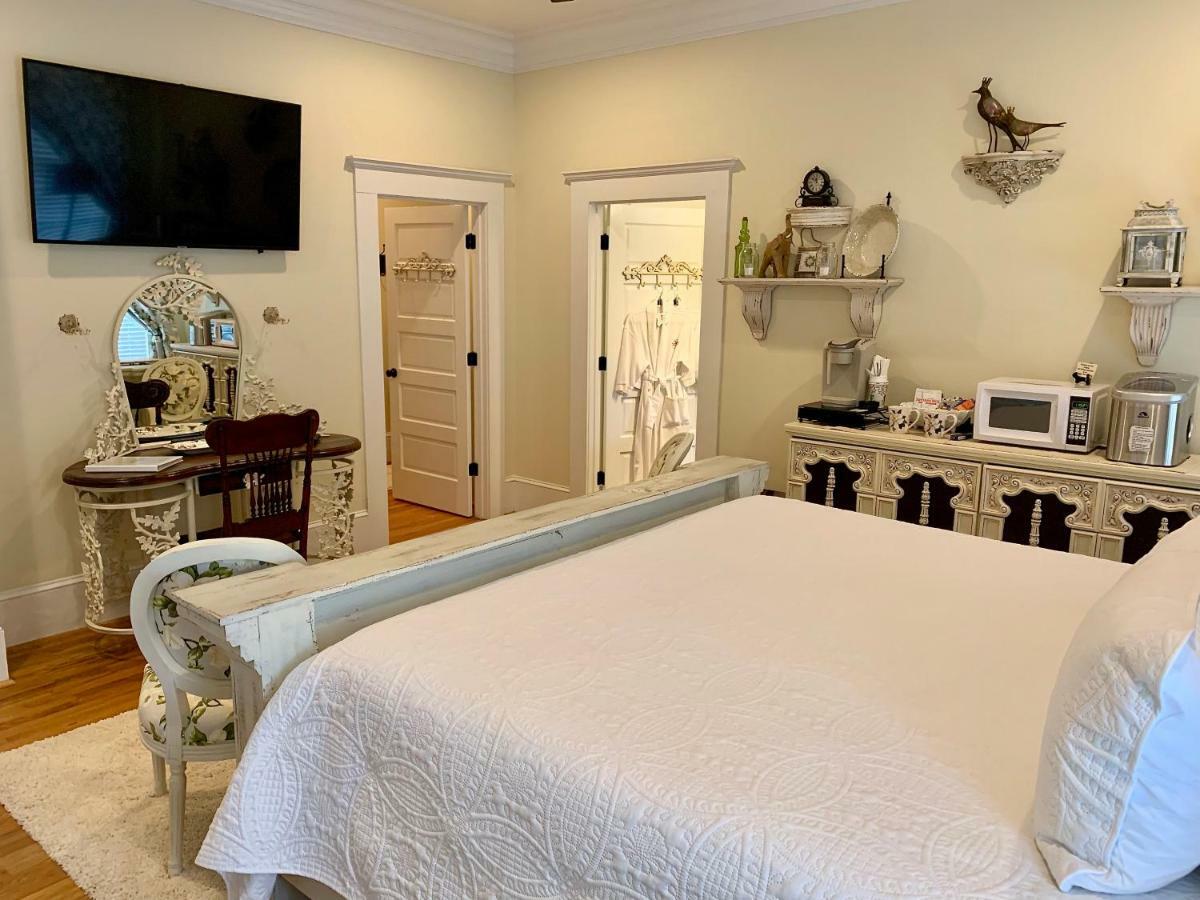 Bama Bed And Breakfast - Chimes Suite Tuscaloosa Exterior photo